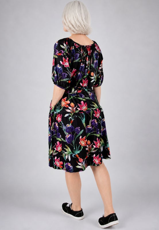 Sunny bloom mekko takaa