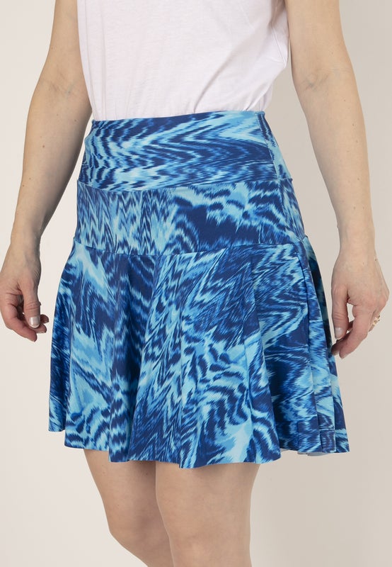 Sola shortsihame taskuilla